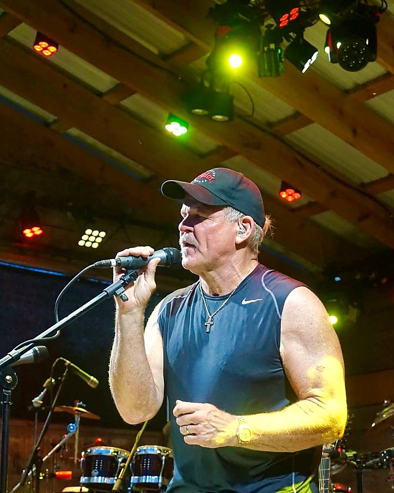 Ken Ryder — lead vocals, guitar and keys, One Hot Mess